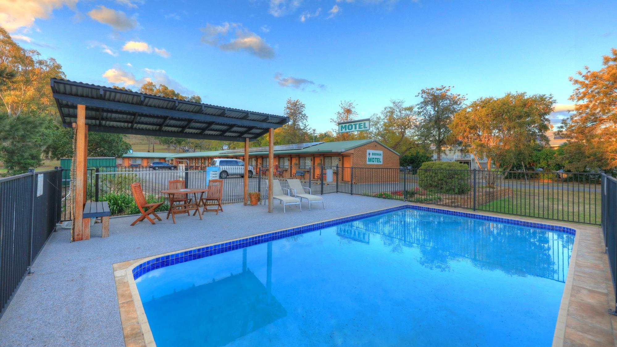 Boonah Motel Bagian luar foto